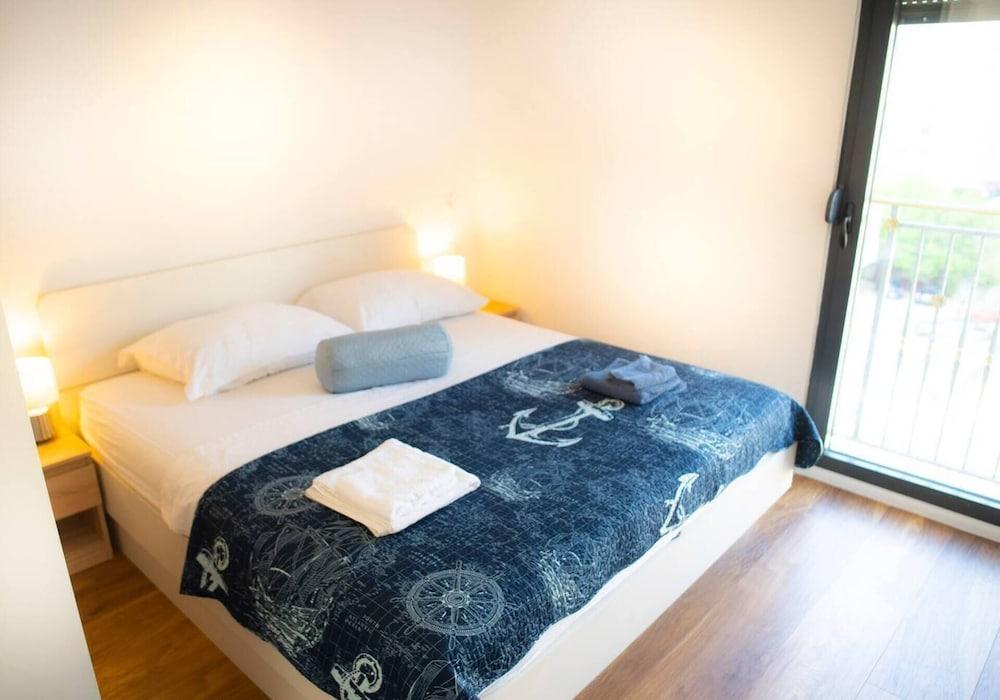 New Modern Apartment With View in Omis, Croatia