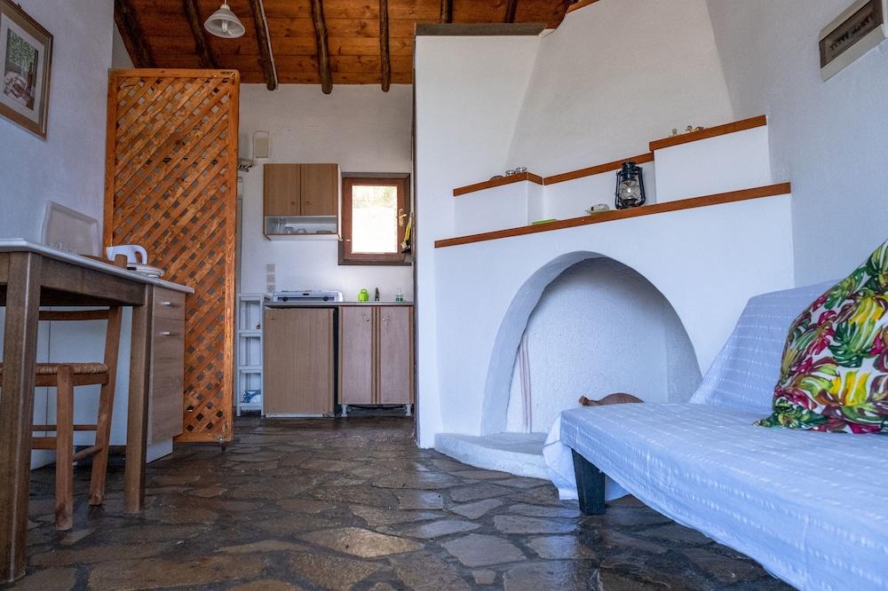 Apartment With Pool and Panorama View