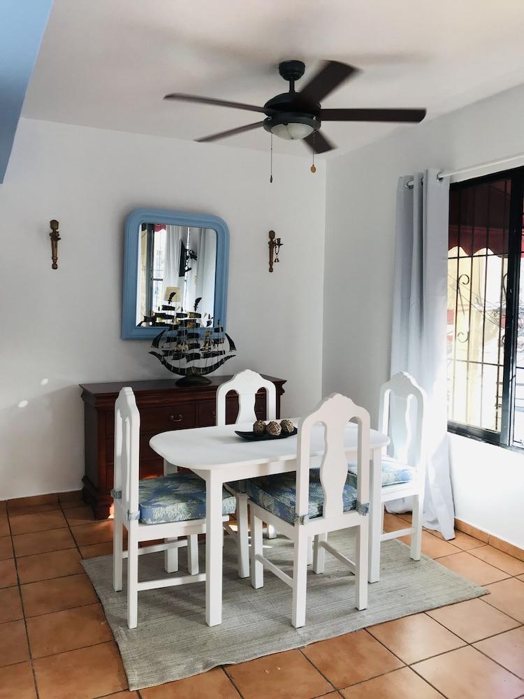 Zona Colonial 2 Bedrooms Apartment