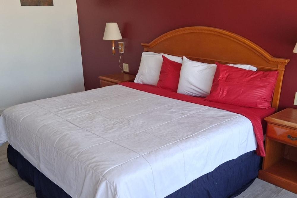 Coratel Inn and Suites By Jasper Anthony