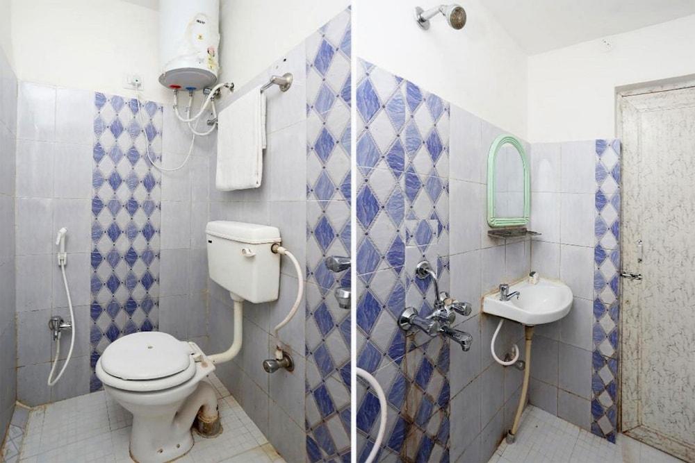 Goroomgo Shree Bhumi puri