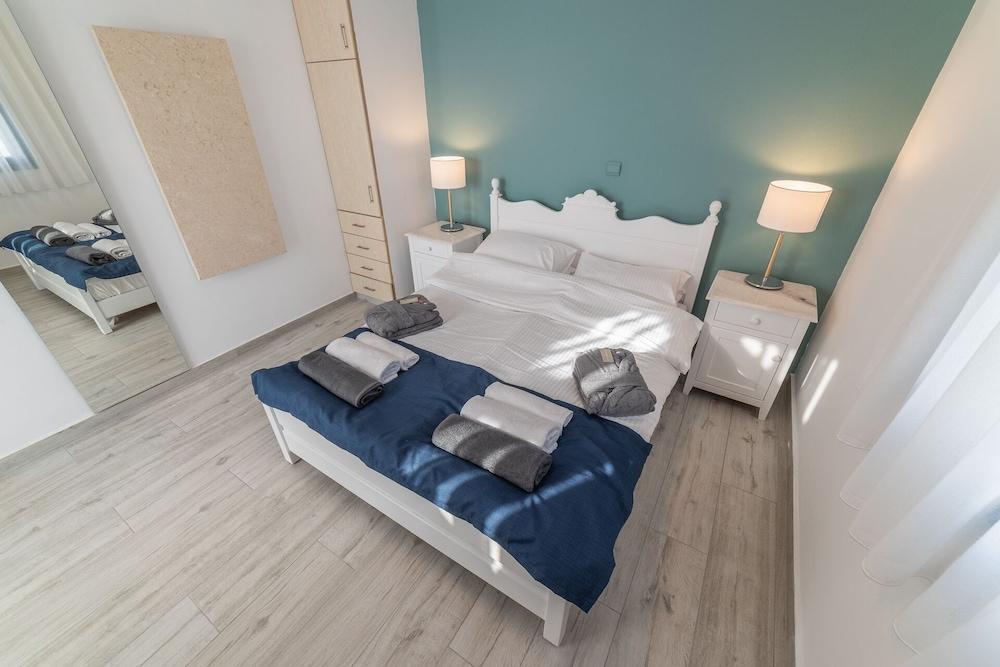 Villa Bella With Swimming Pool, Rethymno, Crete