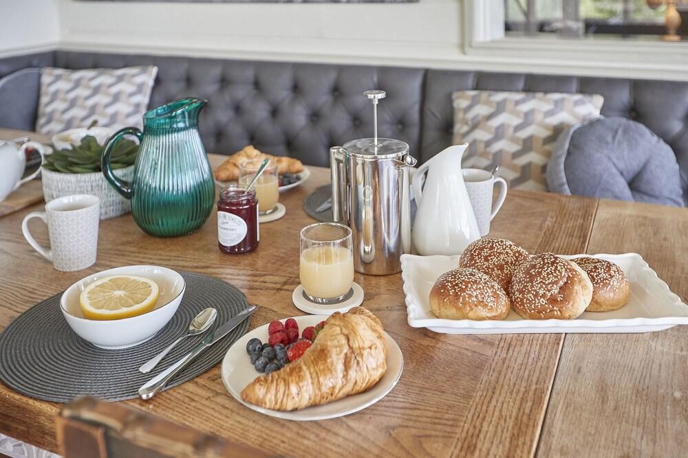 The Spa Chalet - Sea Views Pool Spa Gym