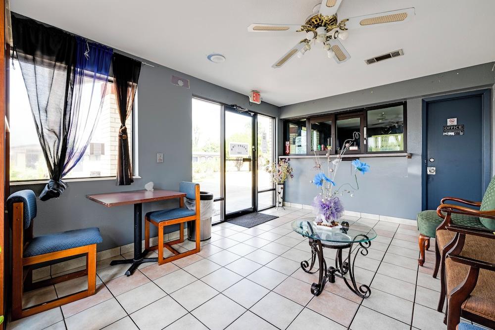 Hotel O Luxury Inn Channelview Baytown I-10