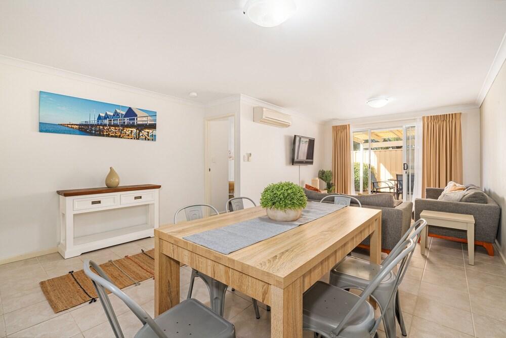 Beachside Breakaway U54 Cape View Resort