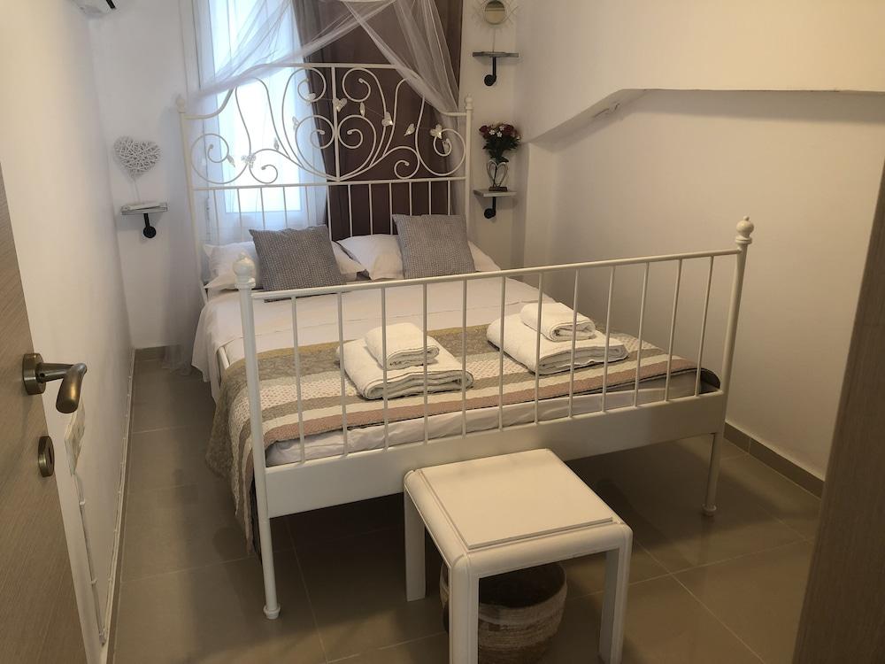 Casa Fiore - 2 Bed House 10 Mins Walk to Centre