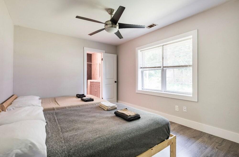 Charming Fully-renovated Bungalow