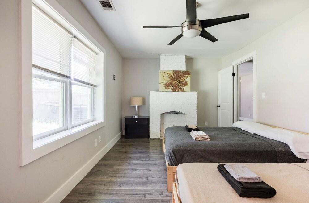 Charming Fully-renovated Bungalow