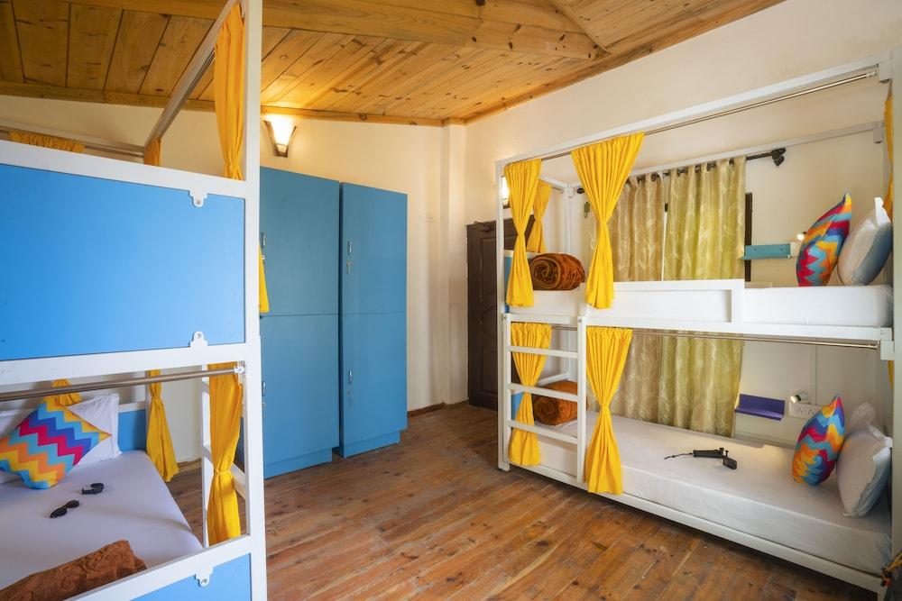 goSTOPS Mukteshwar - Hostel