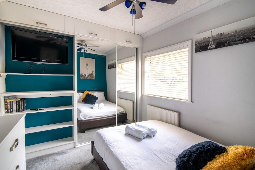 4br-7guests-freeparking-garden-wifi