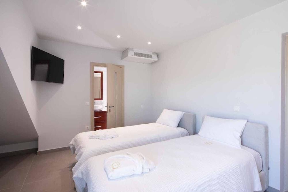 Five Stars Villa Corfu