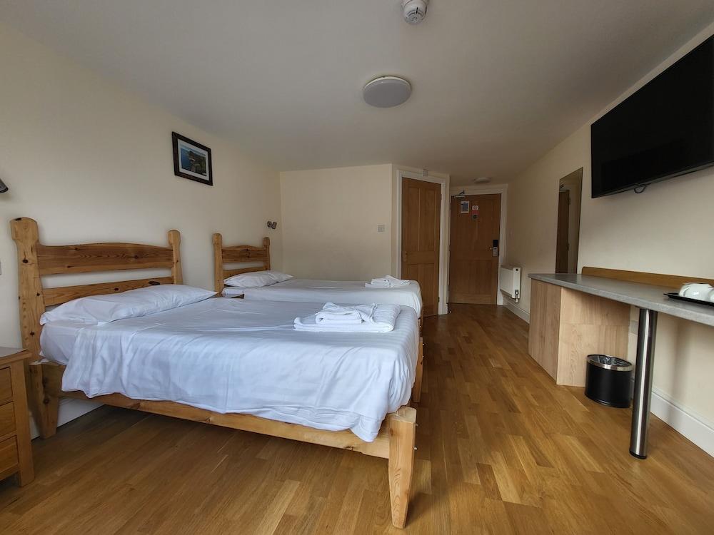 The Grand Harbour Hotel