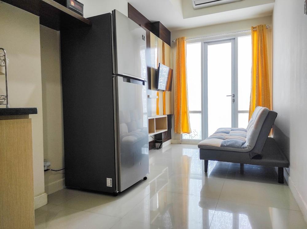 Luxurious 1BR at Vida View Makassar Apartment