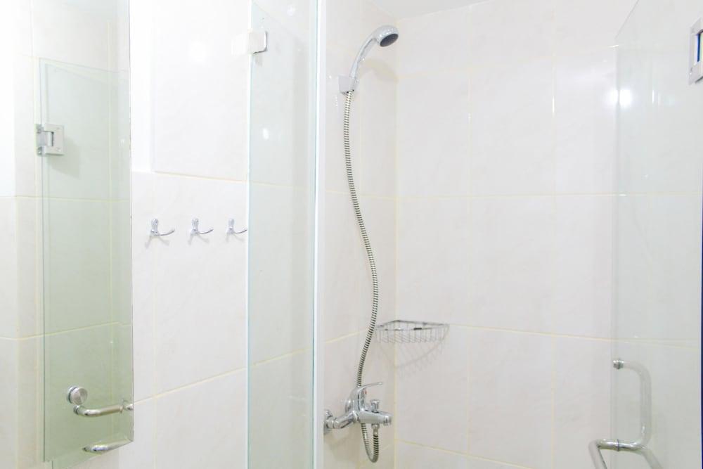 Strategic Studio Amazana Serpong Apartment