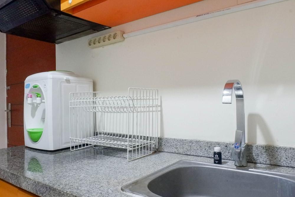 Best Value & Spacious Studio Room Apartment at High Point Serviced