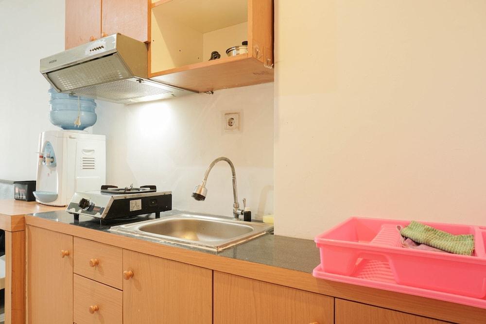 Cozy and Simply Studio Titanium Square Apartment