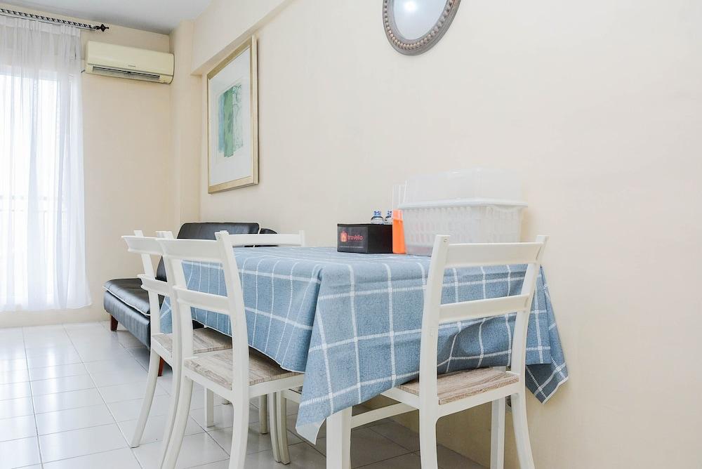 Comfy 2BR Mutiara Bekasi Apartement