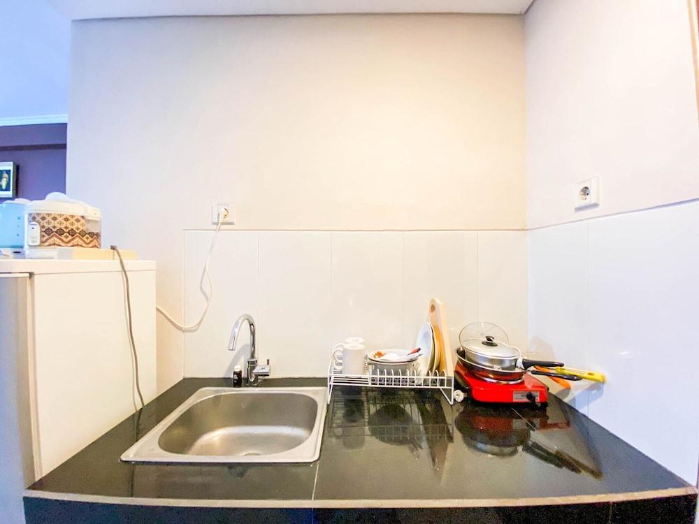 Stylish & Relaxing Studio at Gateway Pasteur Apartment