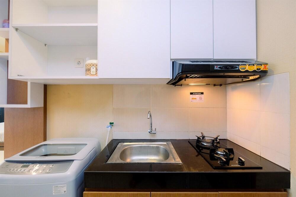 Town View Studio Apartment @ The Oasis Apartment