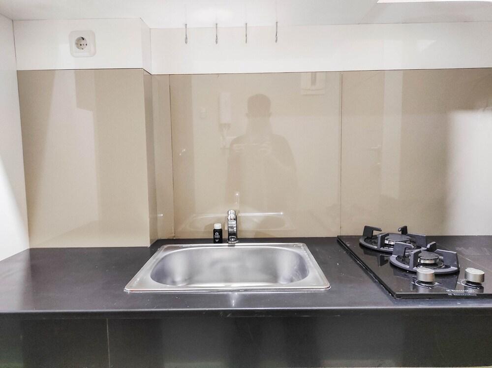 Elegant and Comfy Studio at Vida View Apartment