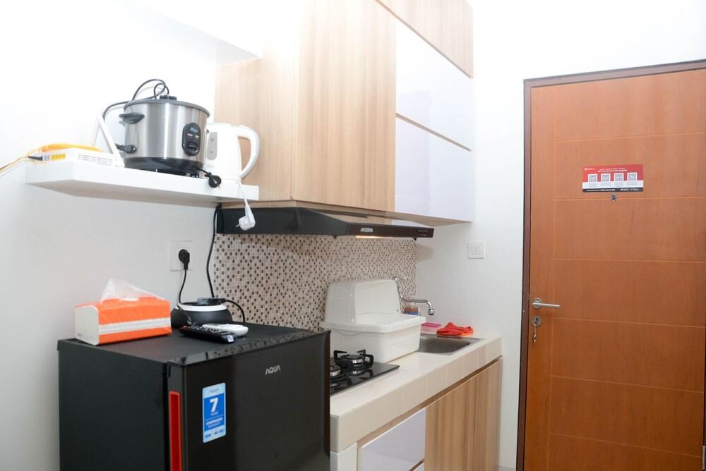 Comfortable Studio at Dave Apartment