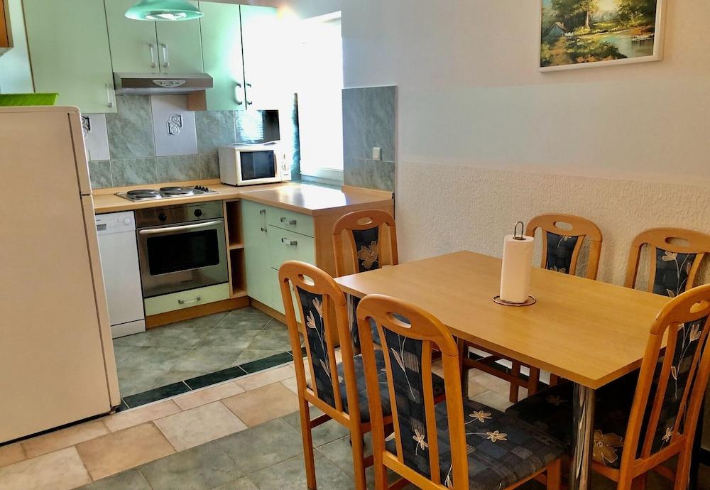 Pool Apartment Estrellas 3