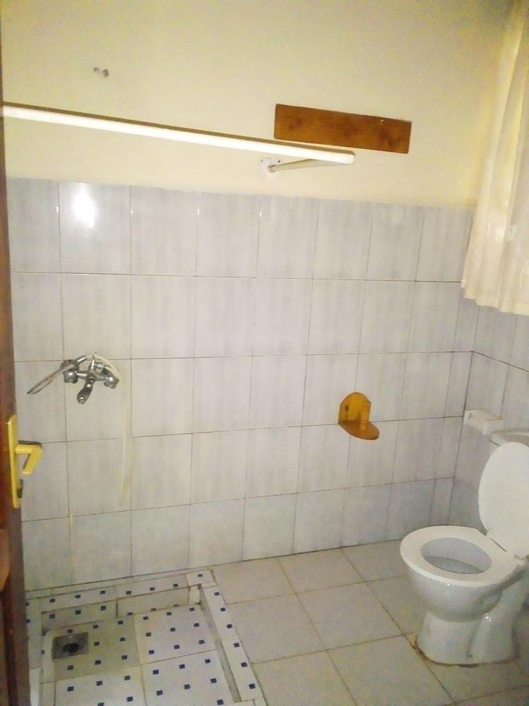 SEMUHUNGU APARTMENTS