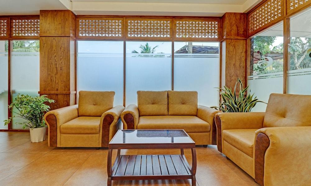 Treebo Golden Terminal, Kochi Airport