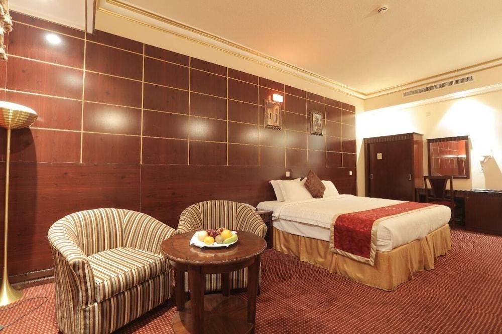 Al Mansour Grand Hotel فندق المنصور جراند