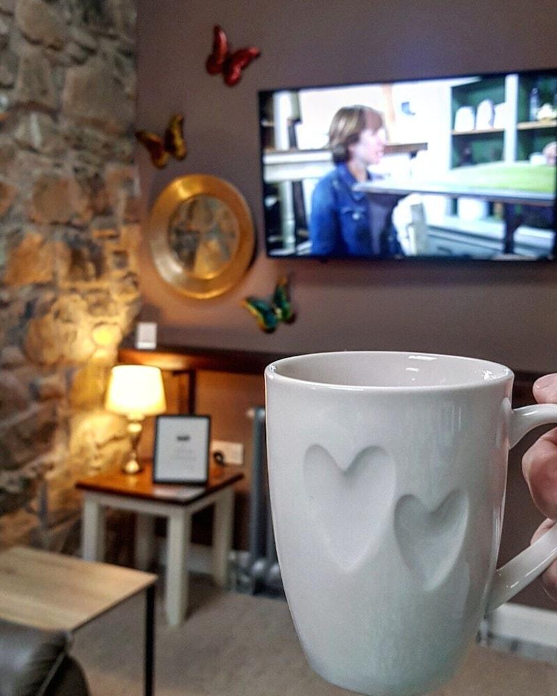 Cobbles Cottage - 2 Bedroom Stone Built Cottage