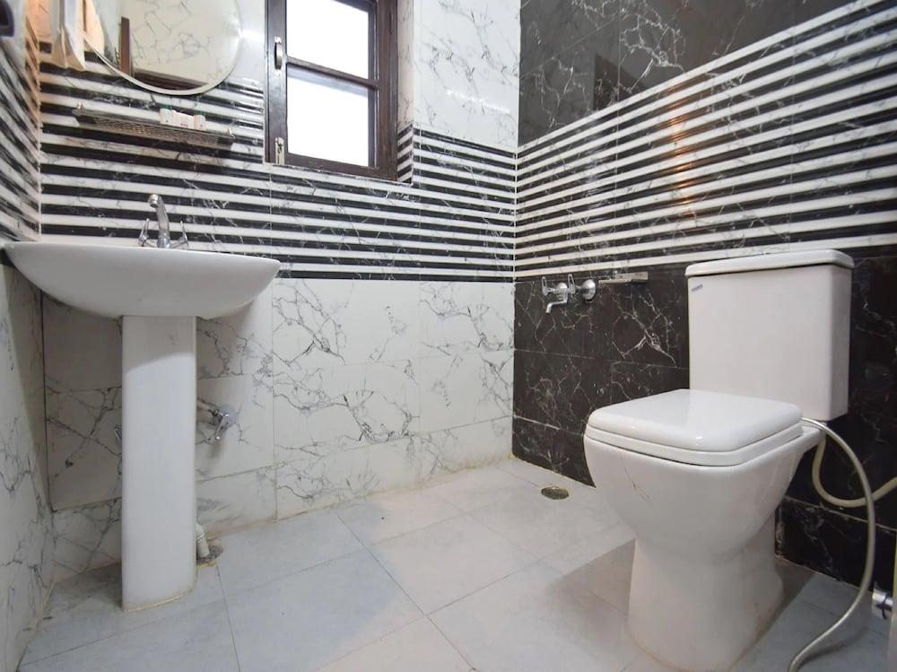 Goroomgo Aplin Retreat Manali