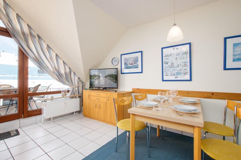 Str/028 - Strandburg