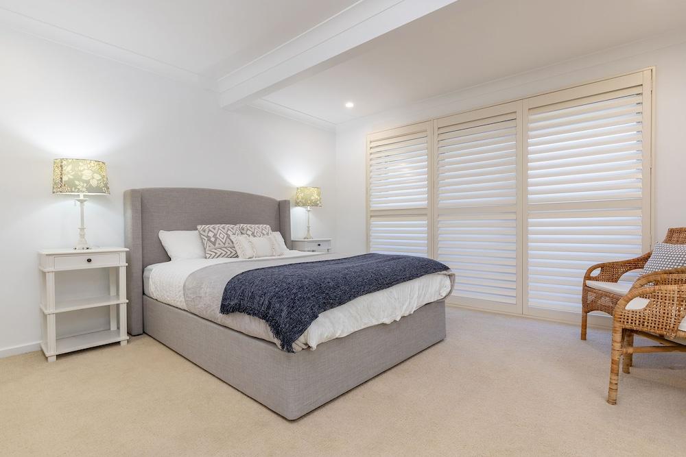 Lakeview Crescent 11