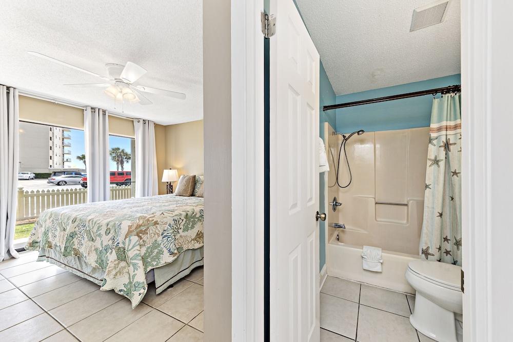 Seaside Beach & Racquet Condos