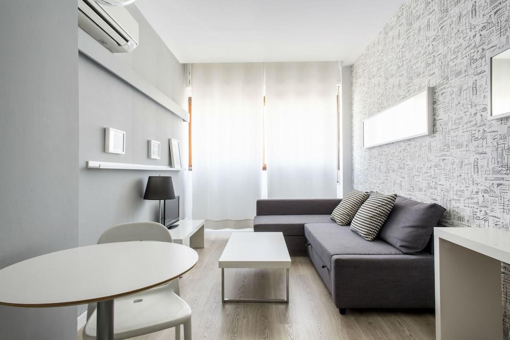 Residencia Universitaria Resa Lesseps