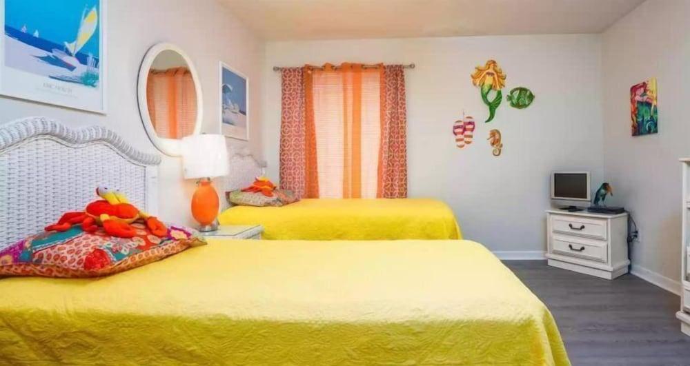 Admiral Quarters II #14