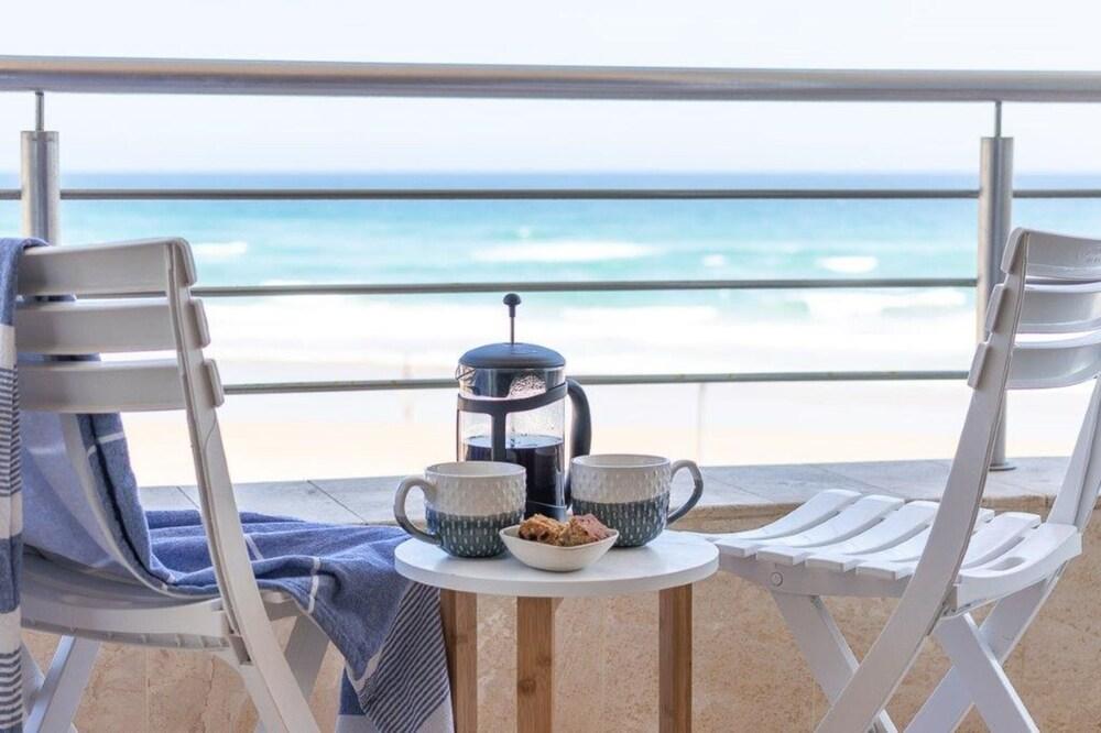 Comfy Room in a Seafront Villa