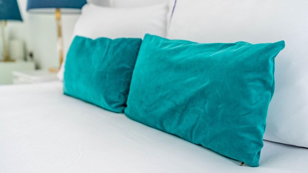 Dream Inn Apartment Bay Square