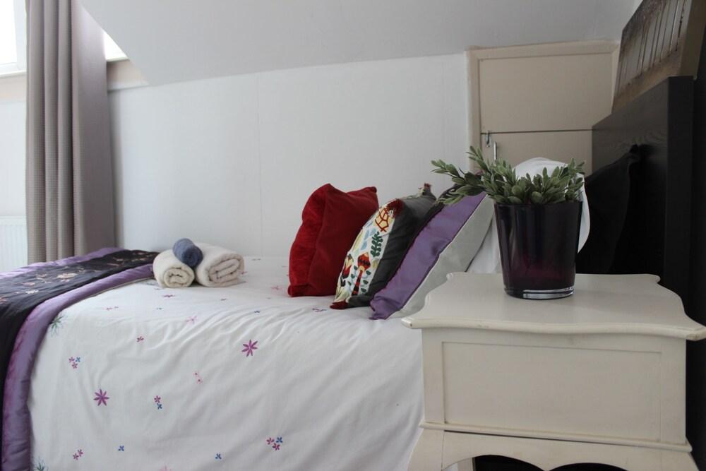 ADVO Stadion Leeds guest hotel