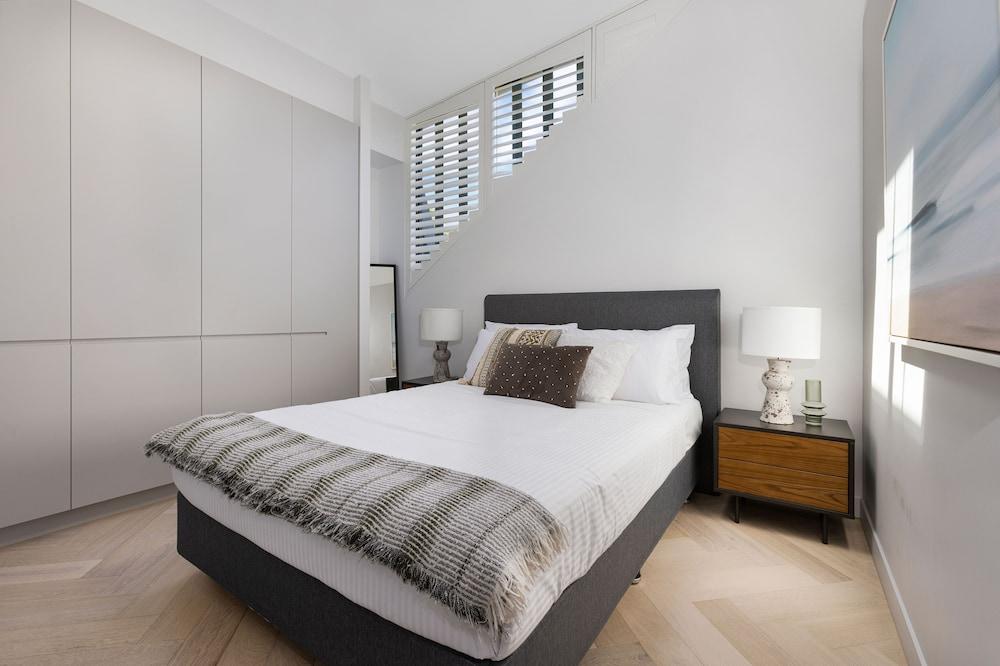 The 249 Apartments by Urban Rest