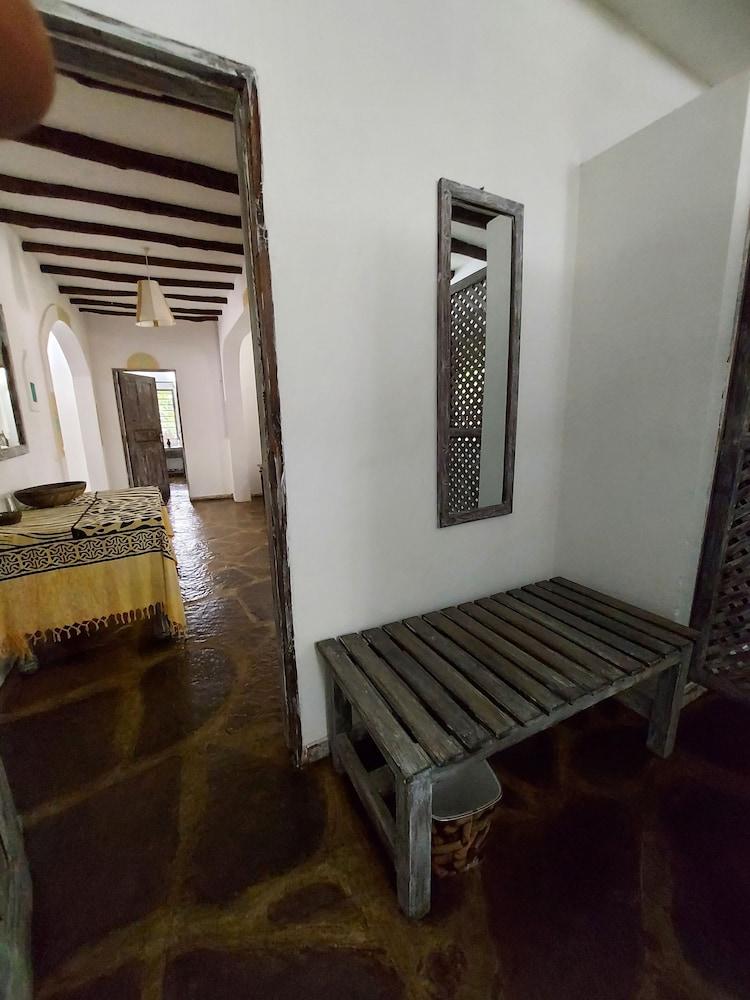 Marine Holiday House