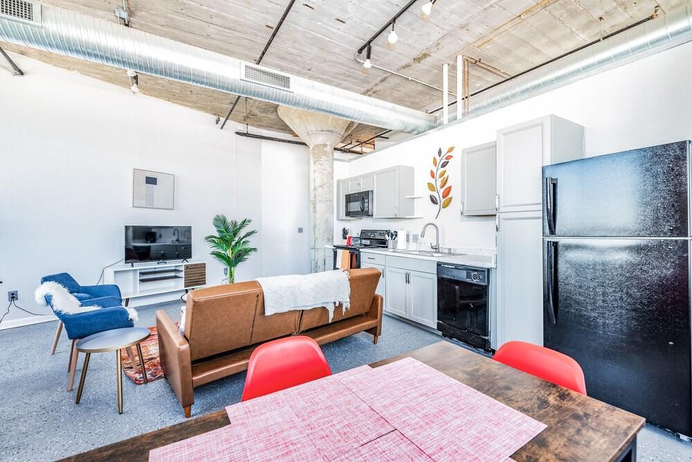 Stunning Architect Loft by Cozysuites