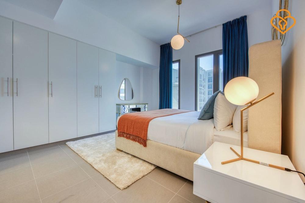 2 B/R Apt 425 Hayat Boulevard Townsquare