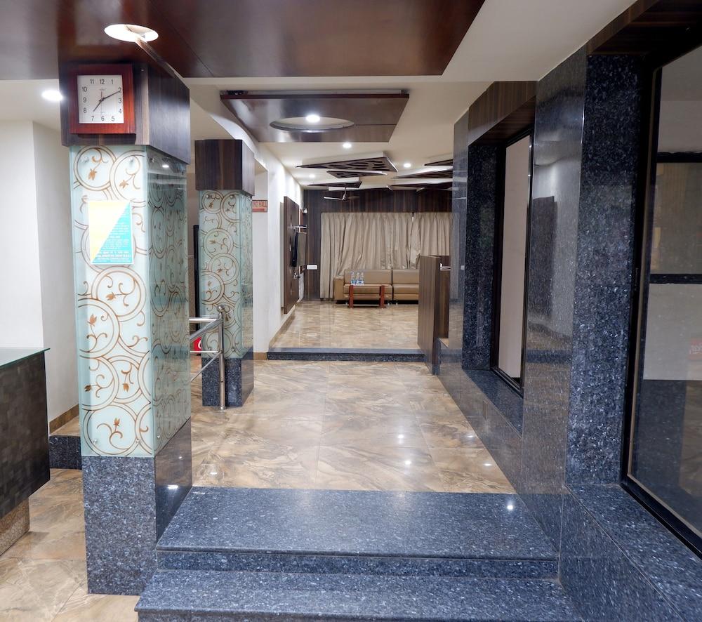 Hotel The City Palace Dwarka