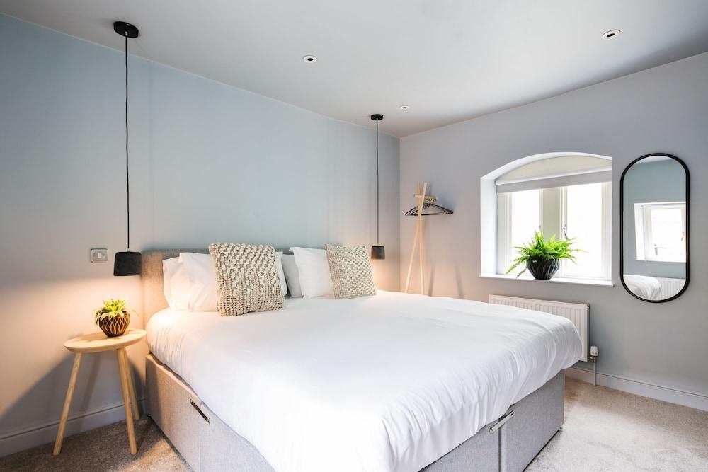 Hiding Space - St Catherine's Hospital