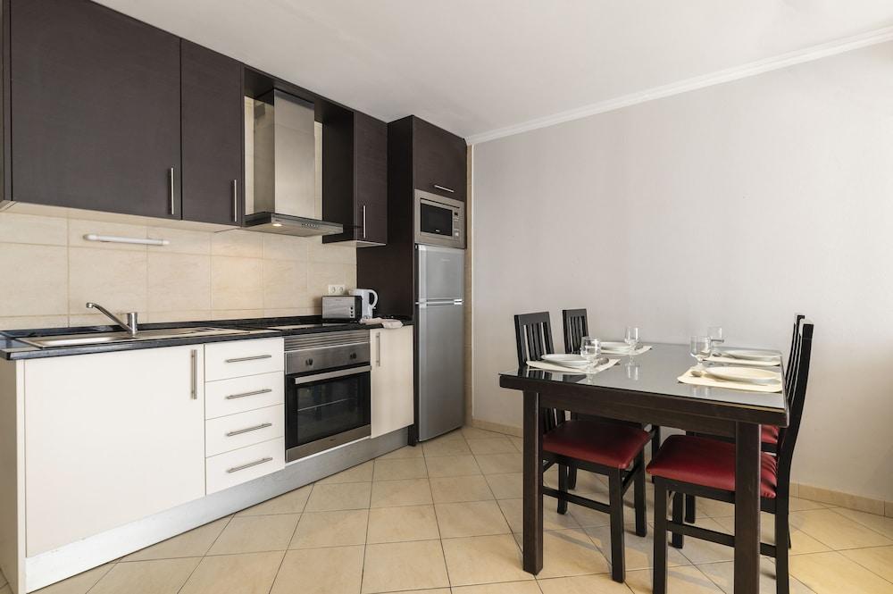 Pé do Lago 1 Bedroom Apartment with Pool