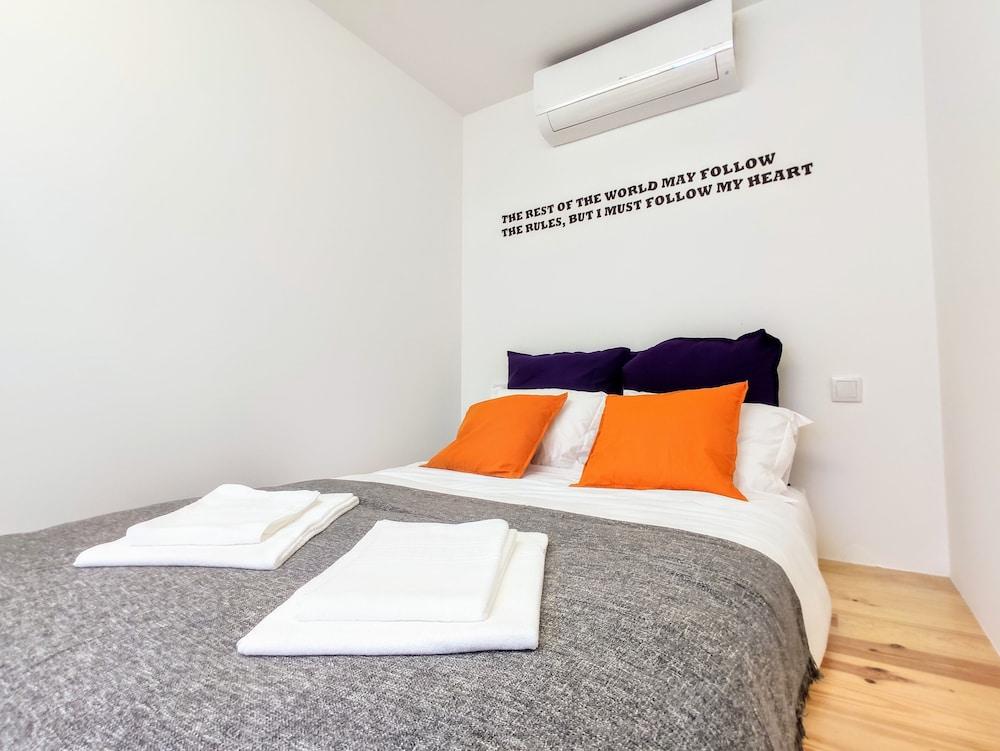 Bombarda Cinema Apartments