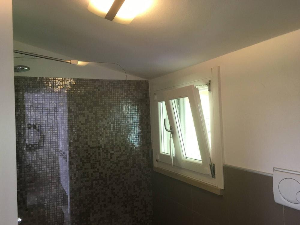 Modern Apartment With Large Terrace Malcesine