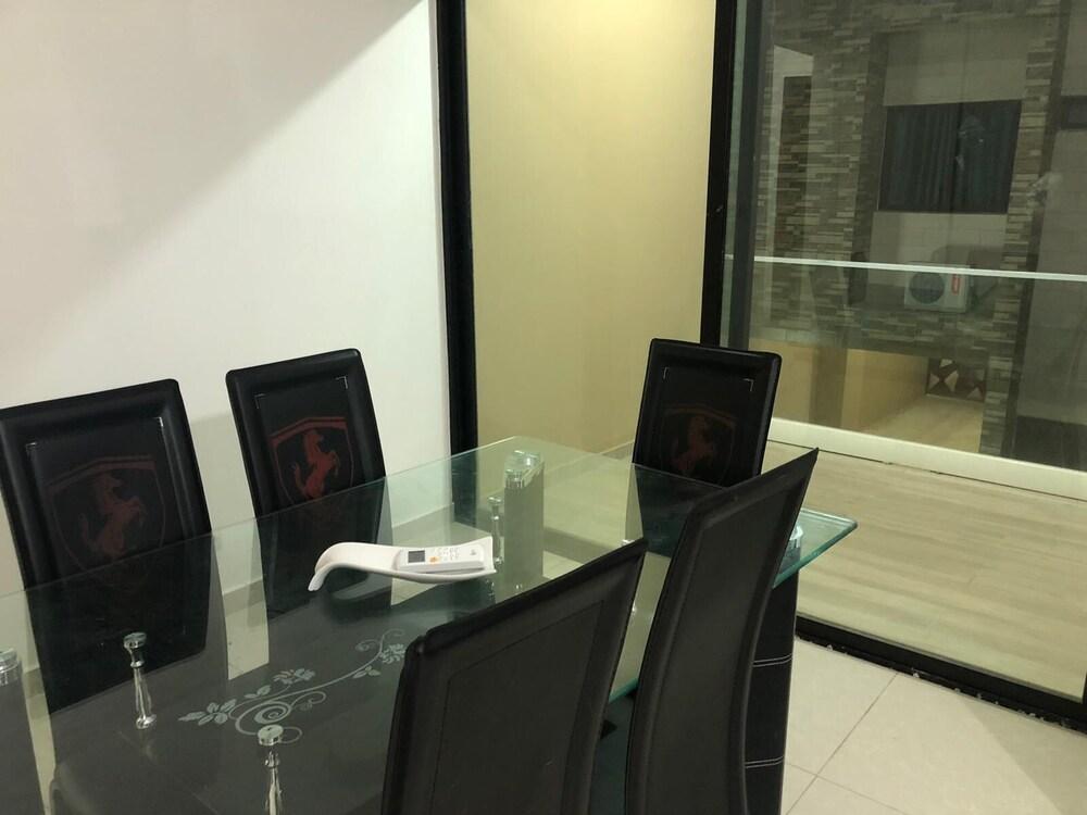 Club Suites & Apparts