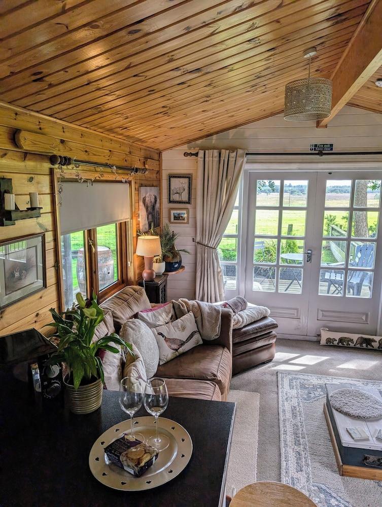 Cosy Wood Cabin in Rural Area Near National Park